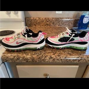 Airmax 98 watermelon size 8
